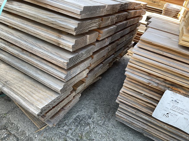 Ca. 108x douglas zweeds rabat, 26x190mm, lengte 300cm - afbeelding 3 van  3