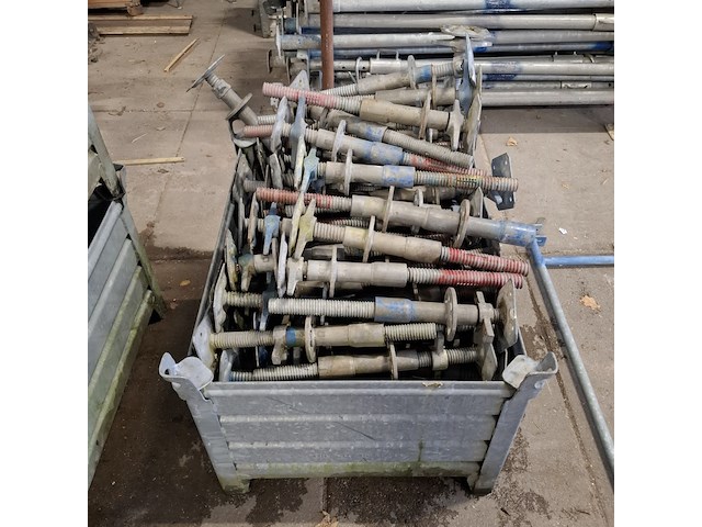 Ca. 108x voetspindel 60cm layher - afbeelding 3 van  7