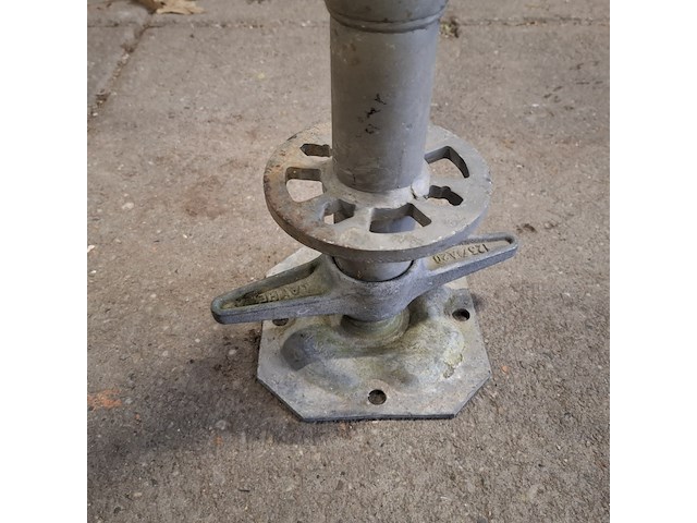 Ca. 108x voetspindel 60cm layher - afbeelding 5 van  7