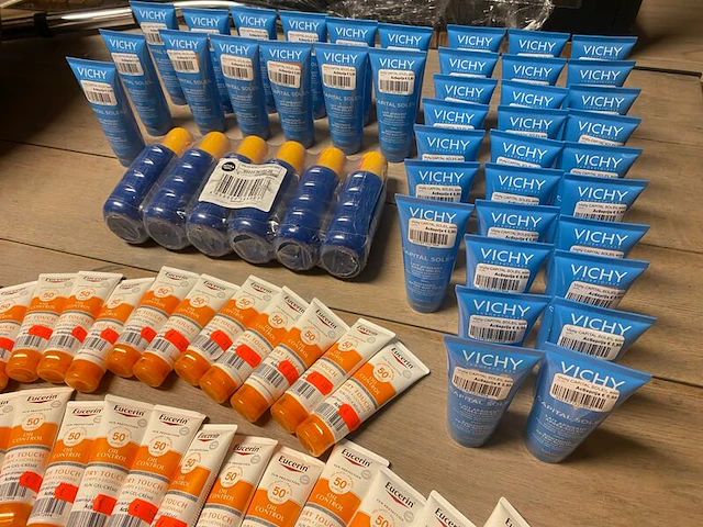 Ca. 109x zonnebrand en aftersun, vichy, eucerin, la roche-posay - afbeelding 4 van  4