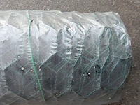 Ca. 10mtr kippengaas geplastificeerd zeskant, greenway, groen - afbeelding 2 van  4