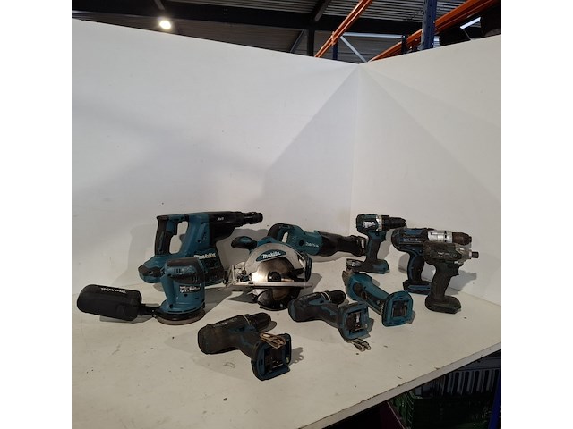 Ca. 10x accu gereedschap , makita - afbeelding 1 van  42