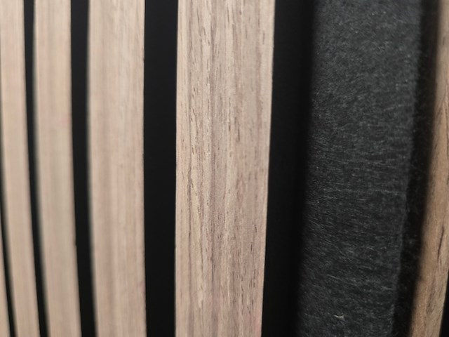 Ca. 10x akoestische wandpanelen uni, 22 mm extra geïsoleerd, walnoot - afbeelding 2 van  10