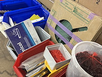 Ca. 10x assortimentsbak met diverse bouwmaterialen - afbeelding 2 van  11