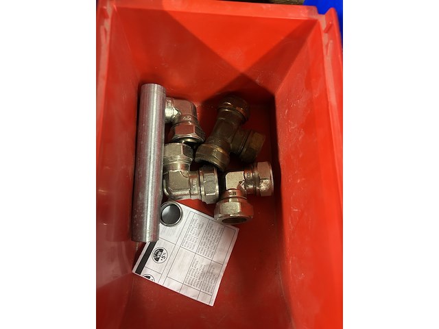 Ca. 10x assortimentsbak met diverse bouwmaterialen - afbeelding 9 van  11