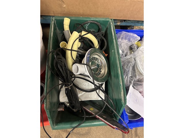 Ca. 10x assortimentsbak met diverse bouwmaterialen - afbeelding 11 van  11