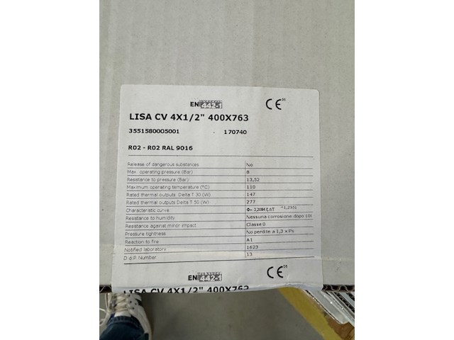 Ca. 10x badkamerradiator, drl products, lisa, ral 9016 - afbeelding 3 van  4