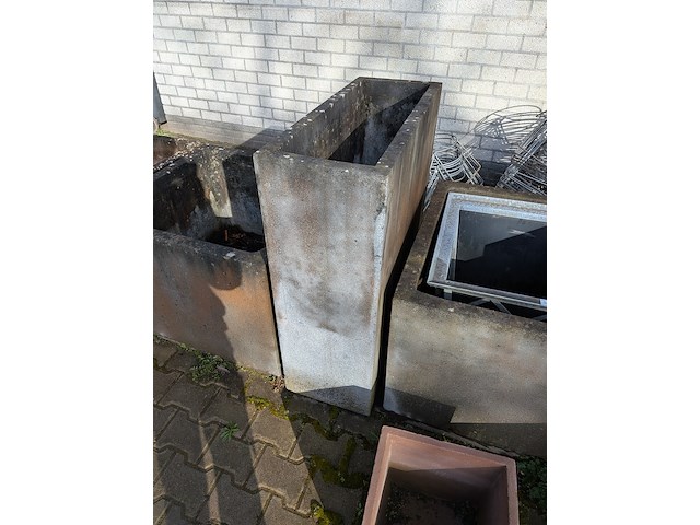 Ca. 10x betonnen plantenbak - afbeelding 15 van  15