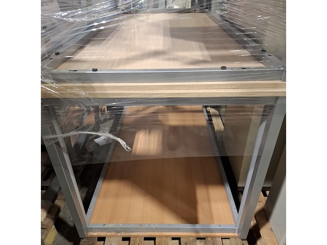 Ca. 10x bureau en 6x tafel - afbeelding 2 van  7