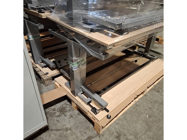 Ca. 10x bureau en 6x tafel - afbeelding 6 van  7