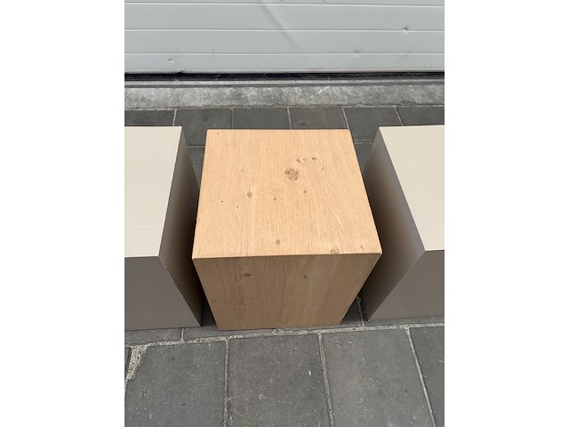 Ca. 10x diverse bijzettafels - afbeelding 6 van  6