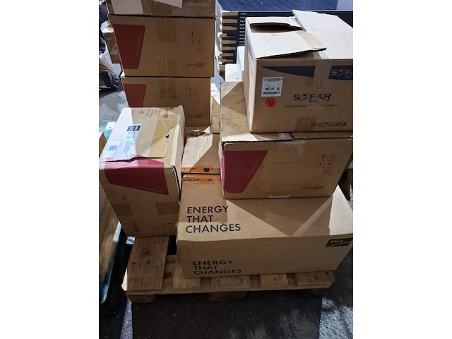 Ca. 10x diverse omvormers o.a. solar edge, sofar solar, diverse modellen - afbeelding 5 van  11