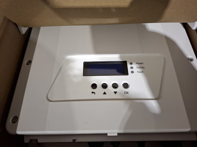 Ca. 10x diverse omvormers o.a. solar edge, sofar solar, diverse modellen - afbeelding 7 van  11