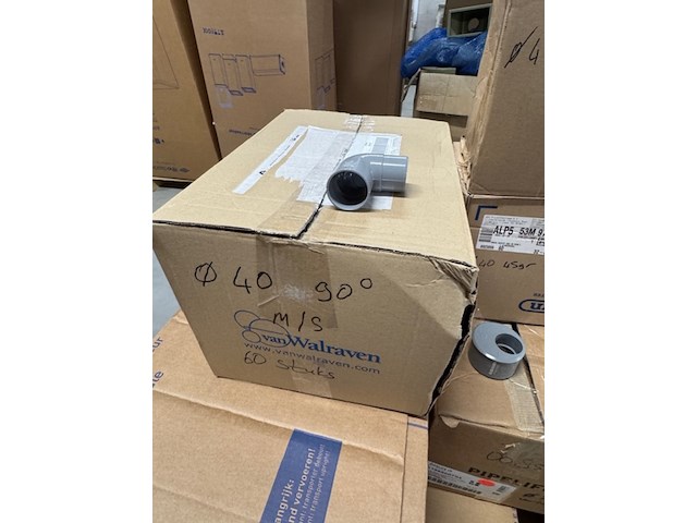 Ca. 10x doos bochten, wavin wadal - afbeelding 2 van  12