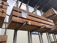 Ca. 10x douglas balken fijnbezaagd, 200x200mm, lengte 300cm - afbeelding 4 van  4