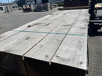 Ca. 10x douglas balken fijnbezaagd, 200x200mm, lengte 300cm - afbeelding 1 van  3