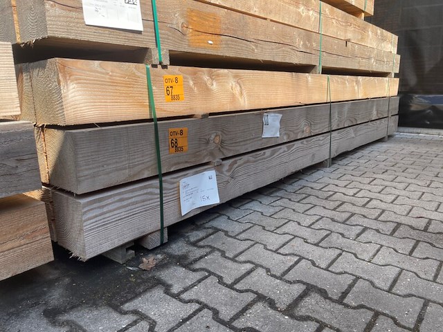 Ca. 10x douglas balken fijnbezaagd, 200x200mm, lengte 400cm - afbeelding 4 van  4
