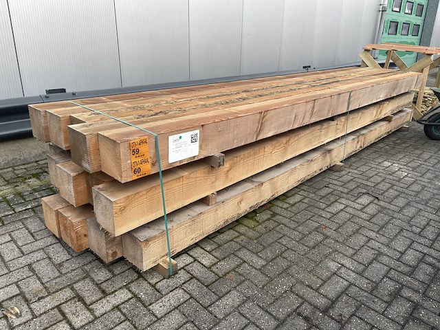 Ca. 10x douglas balken fijnbezaagd, 200x200mm, lengte 500cm - afbeelding 4 van  4