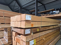 Ca. 10x douglas balken fijnbezaagd, 200x200mm, lengte 500cm - afbeelding 4 van  4