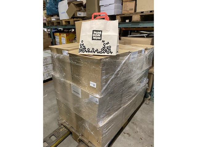 Ca. 10x dozen a 250 stuks papieren draagtassen groot - afbeelding 1 van  3