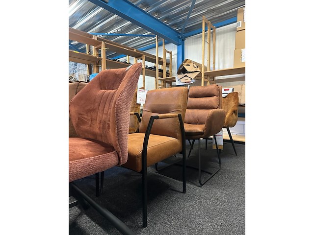 Ca. 10x eetkamerstoelen, cognac - afbeelding 2 van  7