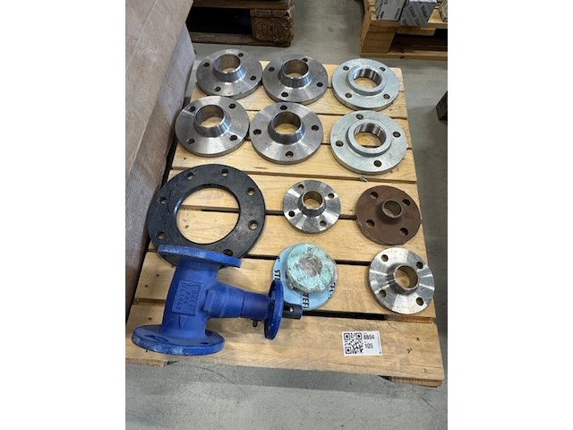 Ca. 10x flens en 1x afsluiter - afbeelding 1 van  3