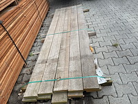Ca. 10x guyana teak planken fijnbezaagd, 33x158mm, lengte 275cm - afbeelding 1 van  3
