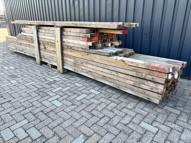 Ca. 10x houten gordingen - afbeelding 1 van  5