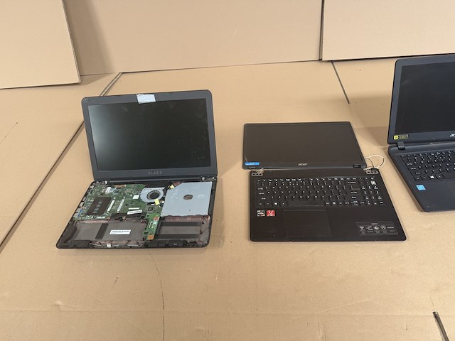 Ca. 10x laptop, asus & acer - afbeelding 4 van  18