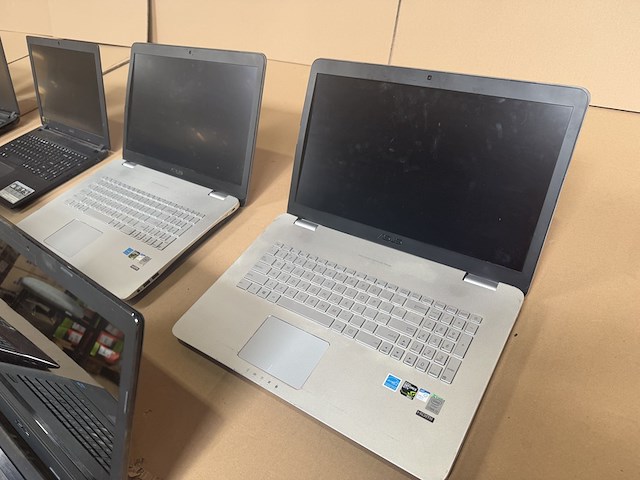 Ca. 10x laptop, asus & acer - afbeelding 7 van  18