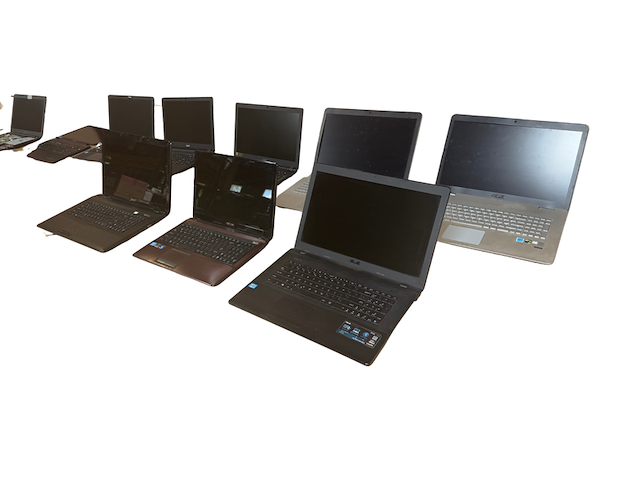 Ca. 10x laptop, asus & acer - afbeelding 1 van  18