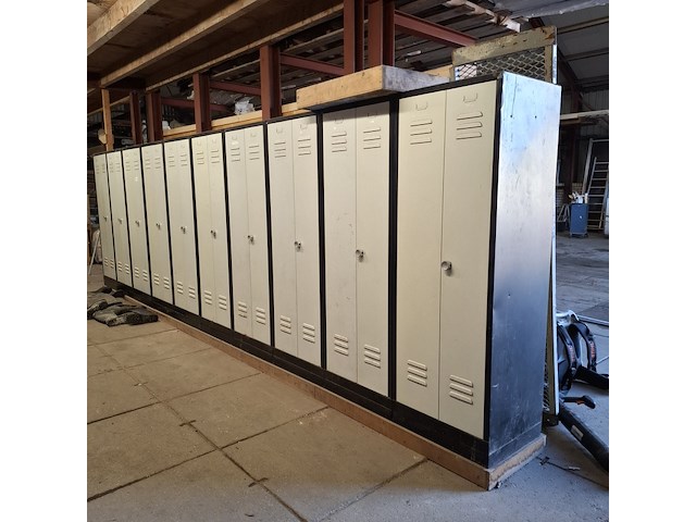 Ca. 10x lockerkast - afbeelding 1 van  8