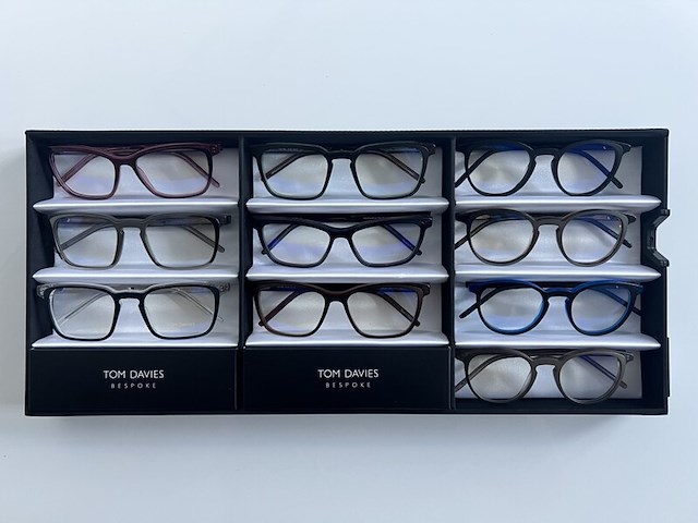 Ca. 10x optische monturen, tom davies, in luxe opbergdoos/displaytray - afbeelding 1 van  18