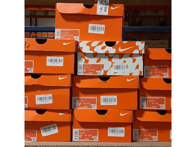 Ca. 10x paar schoenen, nike, o.a. zoom winflo 7 - afbeelding 2 van  11