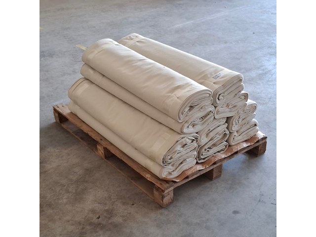 Ca. 10x pak festivaldoek/dekomolton | vlamwerend, ecru/naturel - afbeelding 1 van  5