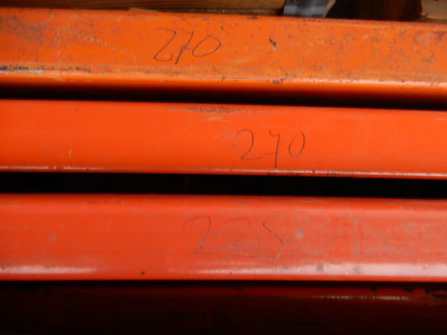 Ca. 10x restanten liggers palletstelling, oranje - afbeelding 4 van  4