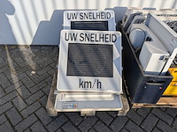 Ca. 10x snelheidsbord, sierzega, gr33c, incl. batterijen en zonnepanelen - afbeelding 3 van  17