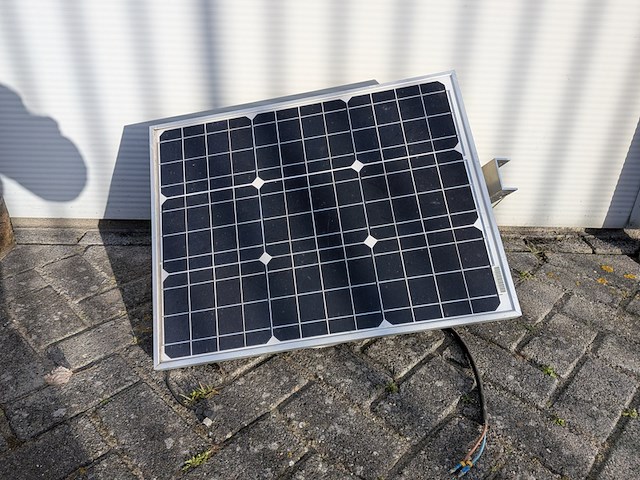 Ca. 10x snelheidsbord, sierzega, gr33c, incl. batterijen en zonnepanelen - afbeelding 13 van  17