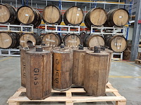 Ca. 10x stroh rum-fles in houten krat - afbeelding 1 van  12