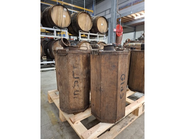 Ca. 10x stroh rum-fles in houten krat - afbeelding 6 van  12