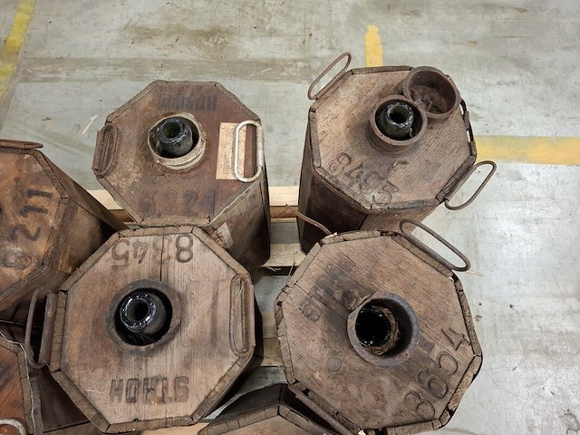 Ca. 10x stroh rum-fles in houten krat - afbeelding 10 van  12