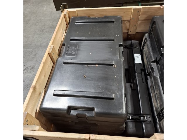 Ca. 10x transportkoffer en 1x kist, o.a. minelab - afbeelding 4 van  14