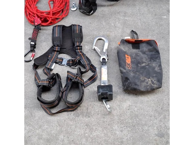 Ca. 10x valharnas met stopblok - afbeelding 2 van  9