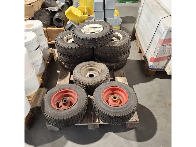 Ca. 10x wielen op stalen velg - afbeelding 1 van  14