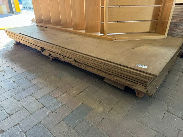 Ca. 10x zachtboardplaten, houtvezelplaat, grijsbruin, voornamelijk 250 × 125 cm - afbeelding 1 van  1