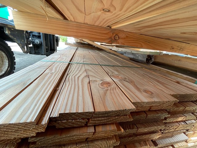 Ca. 110x douglas wisselsponning/halfhoutsrabat, 18x190mm, lengte 400cm - afbeelding 1 van  3
