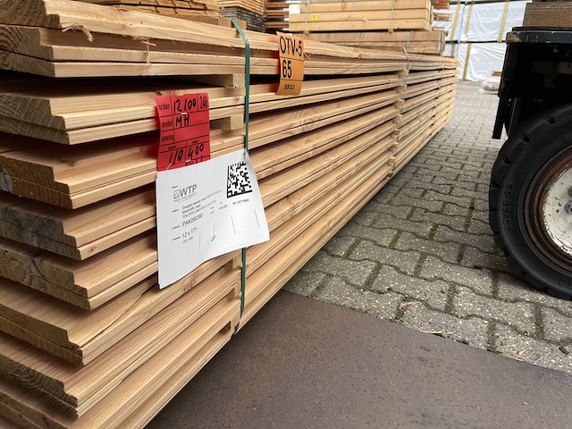 Ca. 110x douglas zweeds rabat, 26x190mm, lengte 400cm - afbeelding 2 van  3