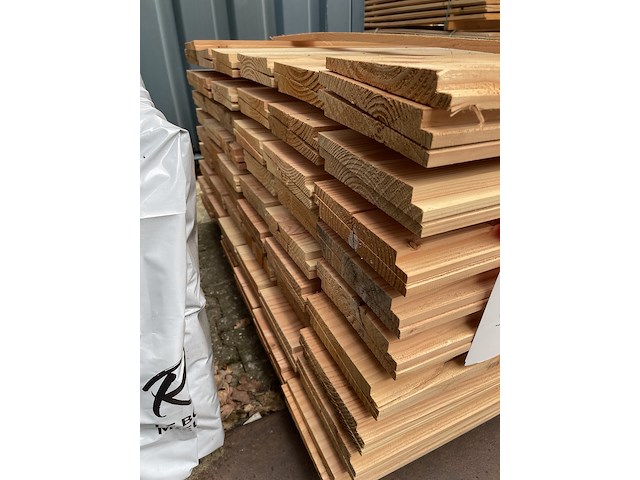 Ca. 110x douglas zweeds rabat, 26x190mm, lengte 400cm - afbeelding 3 van  3