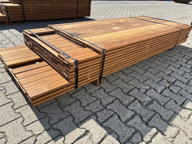 Ca. 110x guyana ipé planken geschaafd, 21x90mm, lengte 18/215cm, 60/245cm, 32/275cm - afbeelding 3 van  3