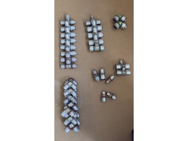 Ca. 110x pers koppelingen, uponor, kgt 500 profiline - afbeelding 3 van  9